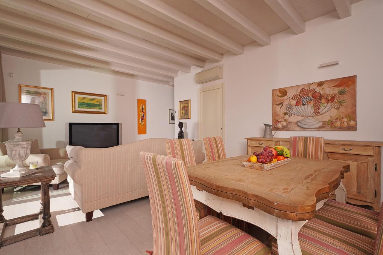 Gardagate - Residenza Caesar 'Benaco' Apartment Sirmione Bagian luar foto